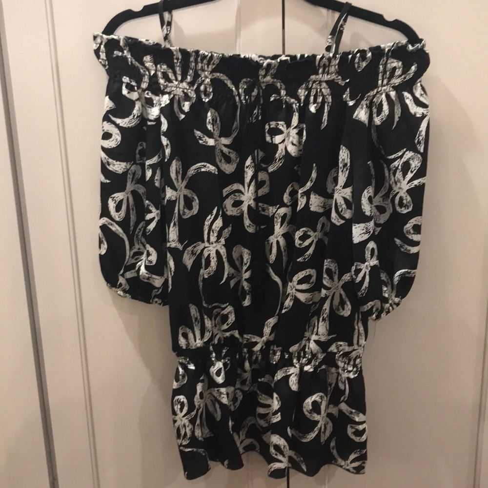 Women’s Off The Shoulder Top | M